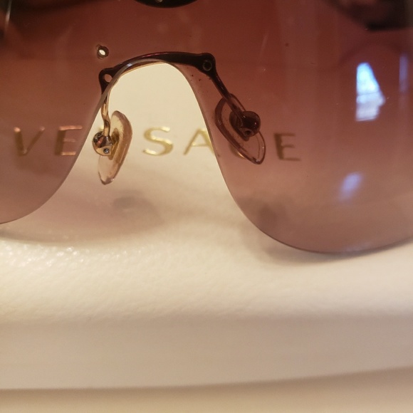 Versace shades main image 7